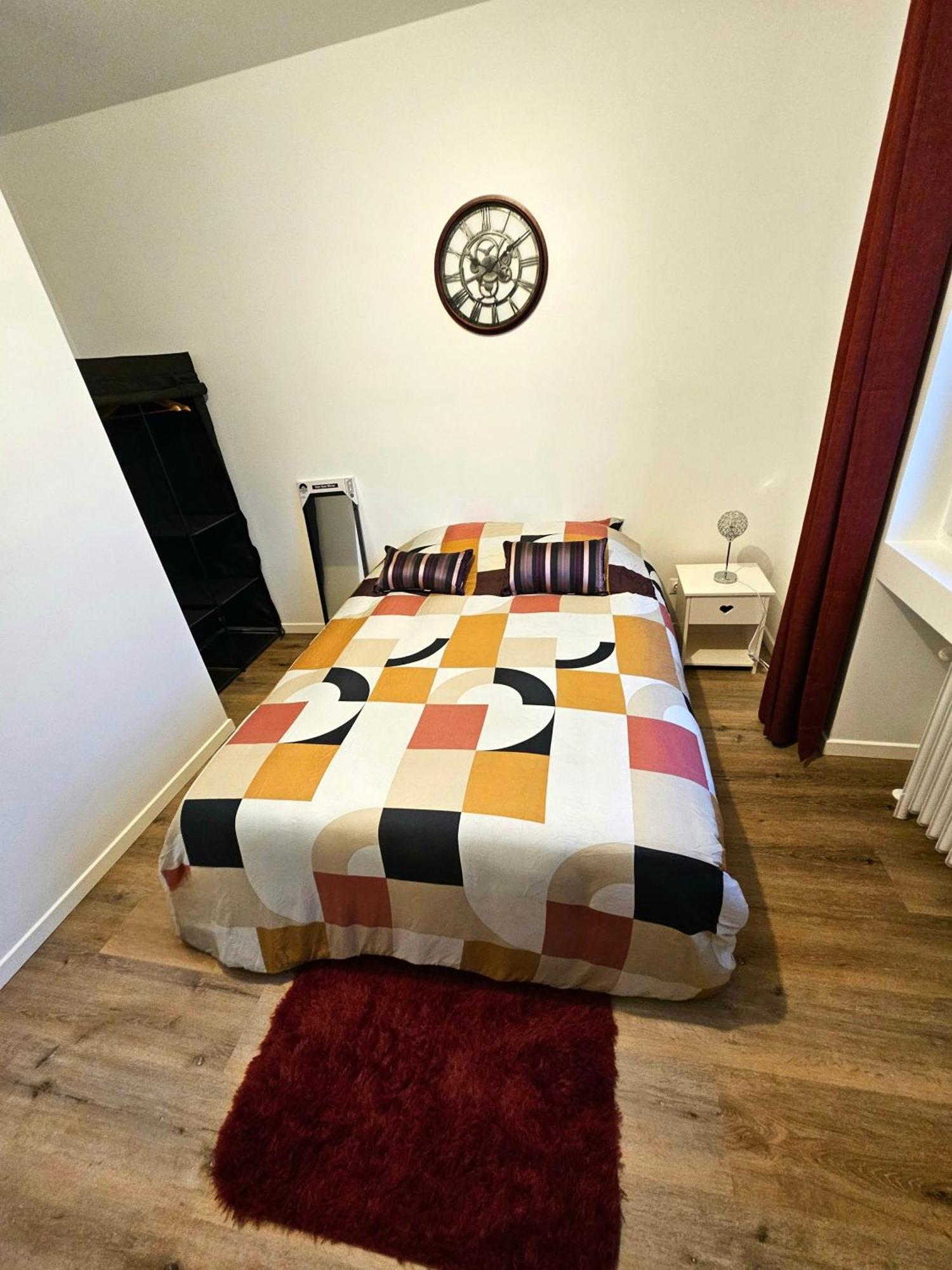Maison Spacieuse Privatisee Ou A La Chambre - Places De Parking Saint-Michel (Charente) Exterior foto
